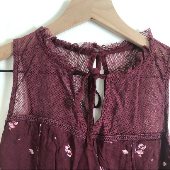 Hollister Red Fit and Flare Floral Lace Sheer High Neck Tie Mini Dress - Picture 5 of 10